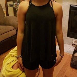 Hollister tank
